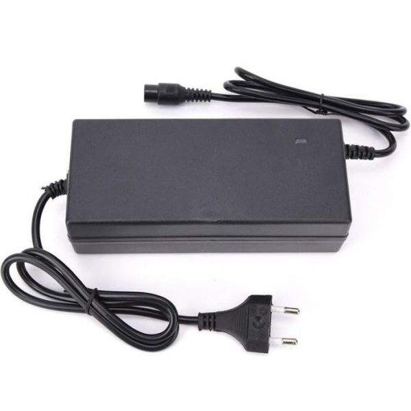 Fdit Chargeur de scooter Chargeur de batterie universel portable en plastique 60V 12AH pour vélo de scooter électrique DC67.2V 2A